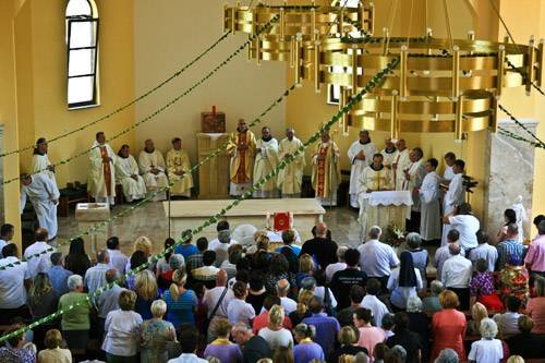 POSVETA CRKVE PRESVETOG SRCA ISUSOVA U ŠURKOVCU 11.08.2012.