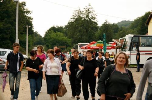 DJEVOJČICA KOJA JE USTALA IZ KOLICA 25.08.2013.