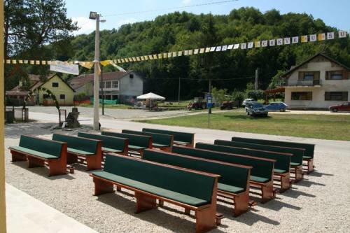 POSVETA CRKVE PRESVETOG SRCA ISUSOVA U ŠURKOVCU 11.08.2012.