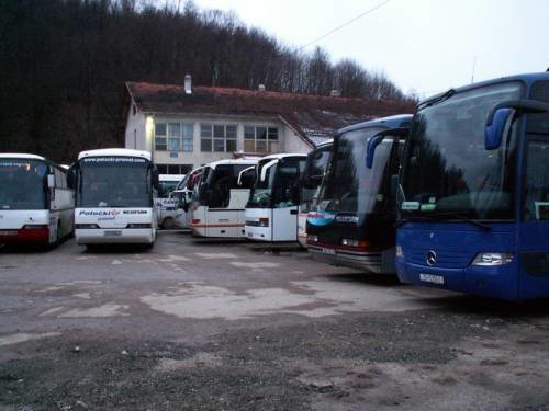 Fra Ivo Pavić i fra Smiljan Kožul u Šurkovcu 12.2.2011. (Zagreb, Split, Drniš, Kašteli, Omiš, Osijek, Miholjac, Prijedor, Banja Luka)