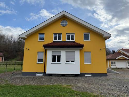 Blagoslovljena nova župna kuća u Šurkovcu. Slava Bogu!