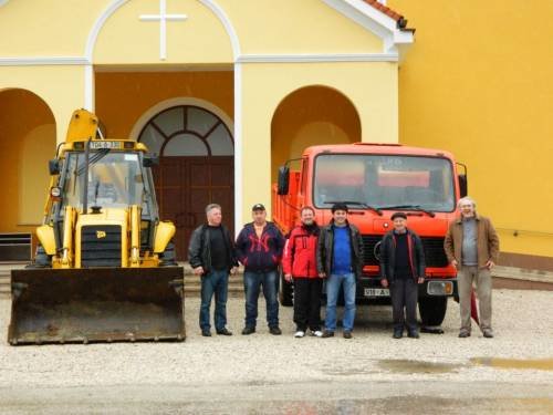 BLAGOSLOV BUDUCEG IGRALISTA U SURKOVCU I KALAJEVU. FRA IVO