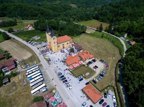 Duhovi 2017., Šurkovac