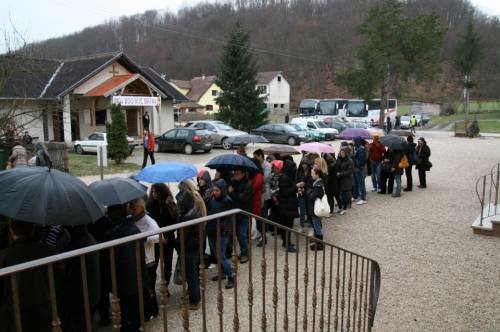 ŠURKOVAC 09.03.2013. ZBOR MLADI IZ OMIŠA